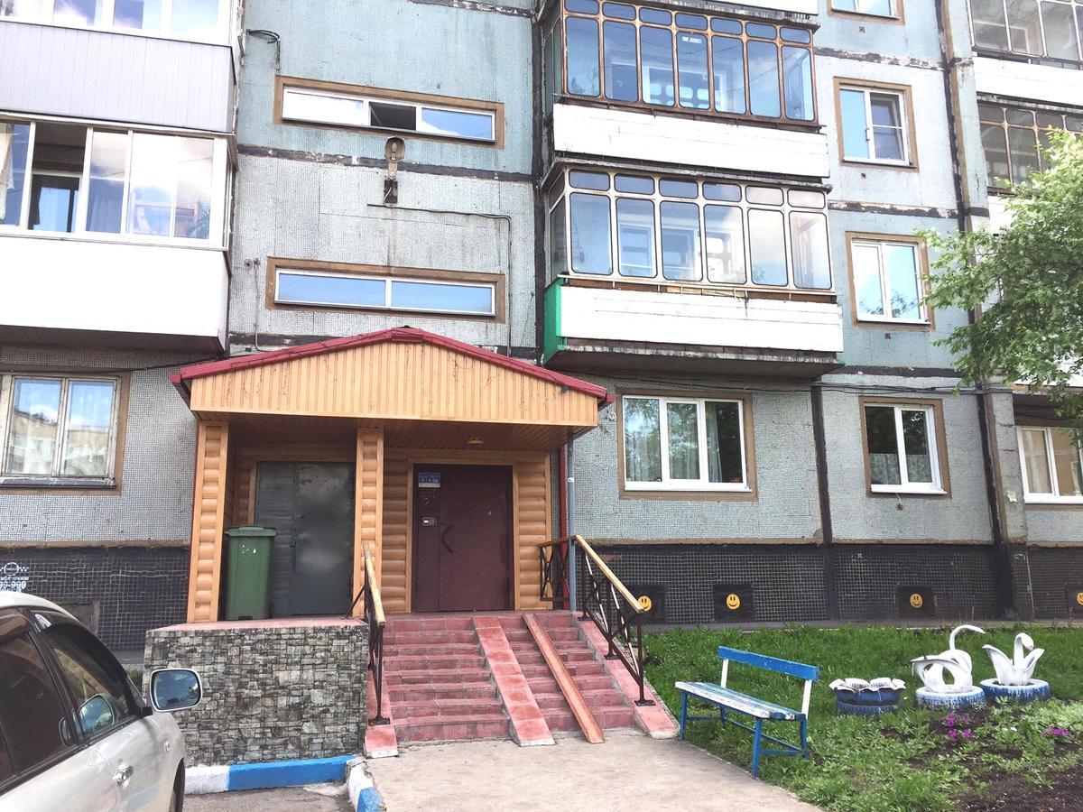 Apartment Tsiolkovskogo 27 Novokuznetsk Eksteriør bilde
